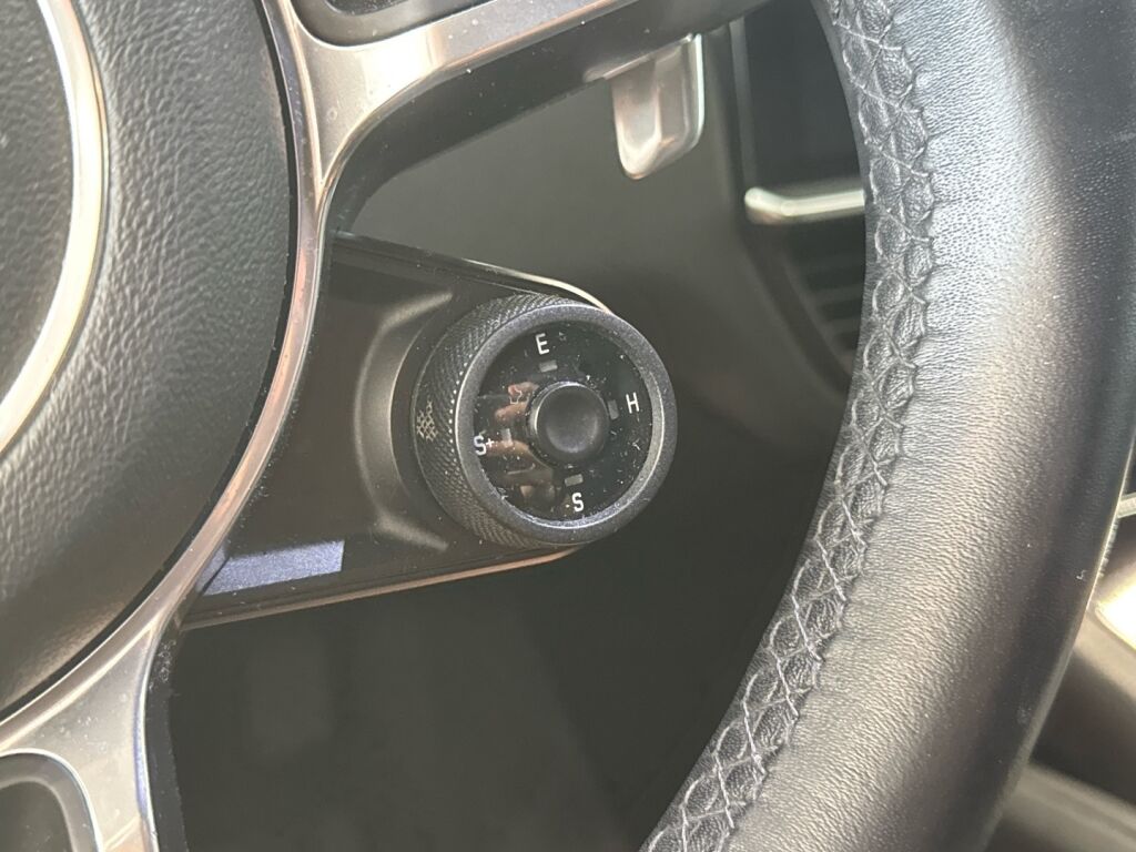 Porsche Cayenne 2020 Musta