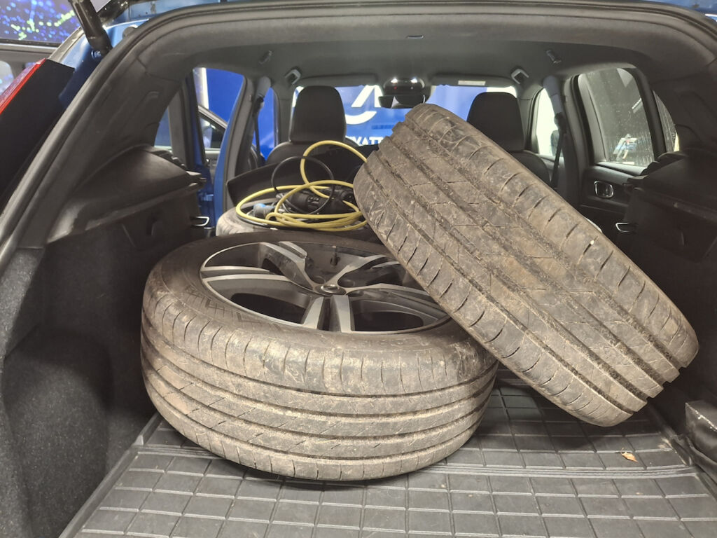 Volvo XC40 2020 Sininen