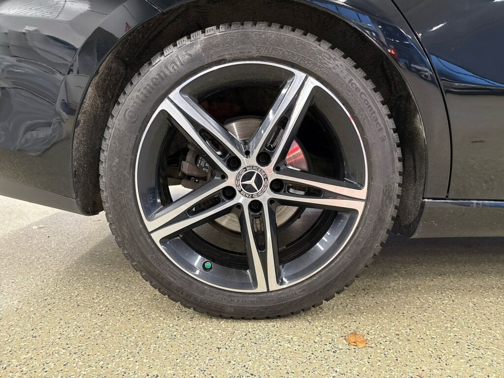 Mercedes-Benz CLA 2020 Musta