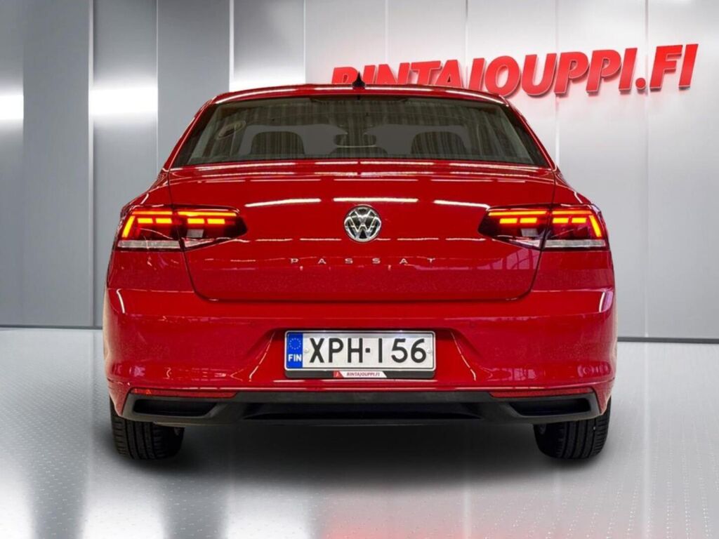 Volkswagen Passat 2020 Punainen