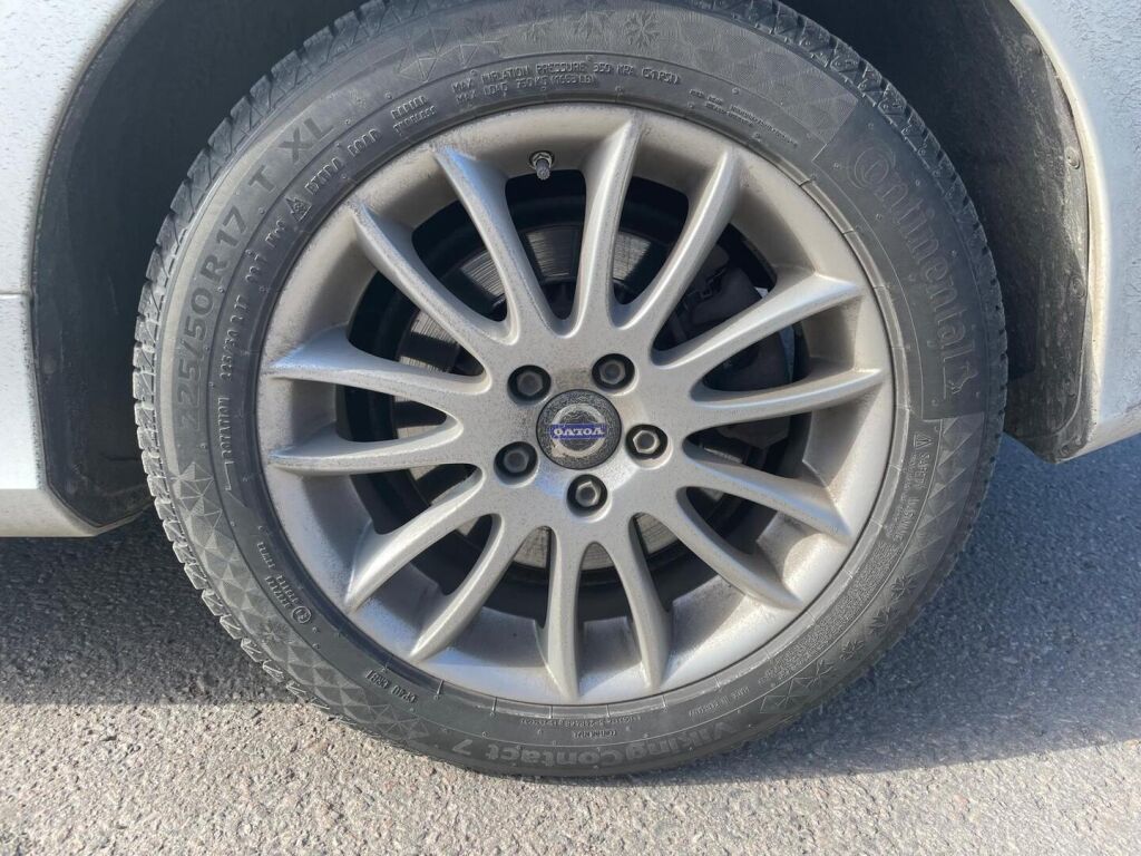 Volvo V60 2015 Valkoinen