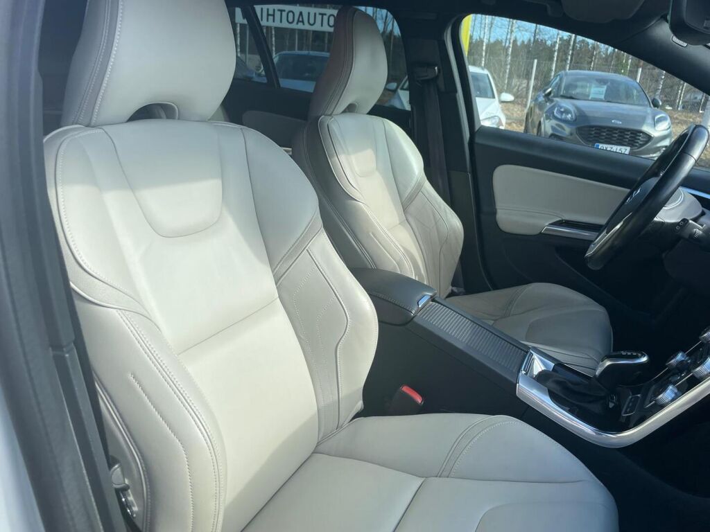 Volvo V60 2015 Valkoinen