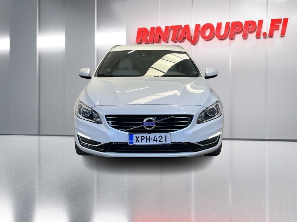 Volvo V60 2015 Valkoinen
