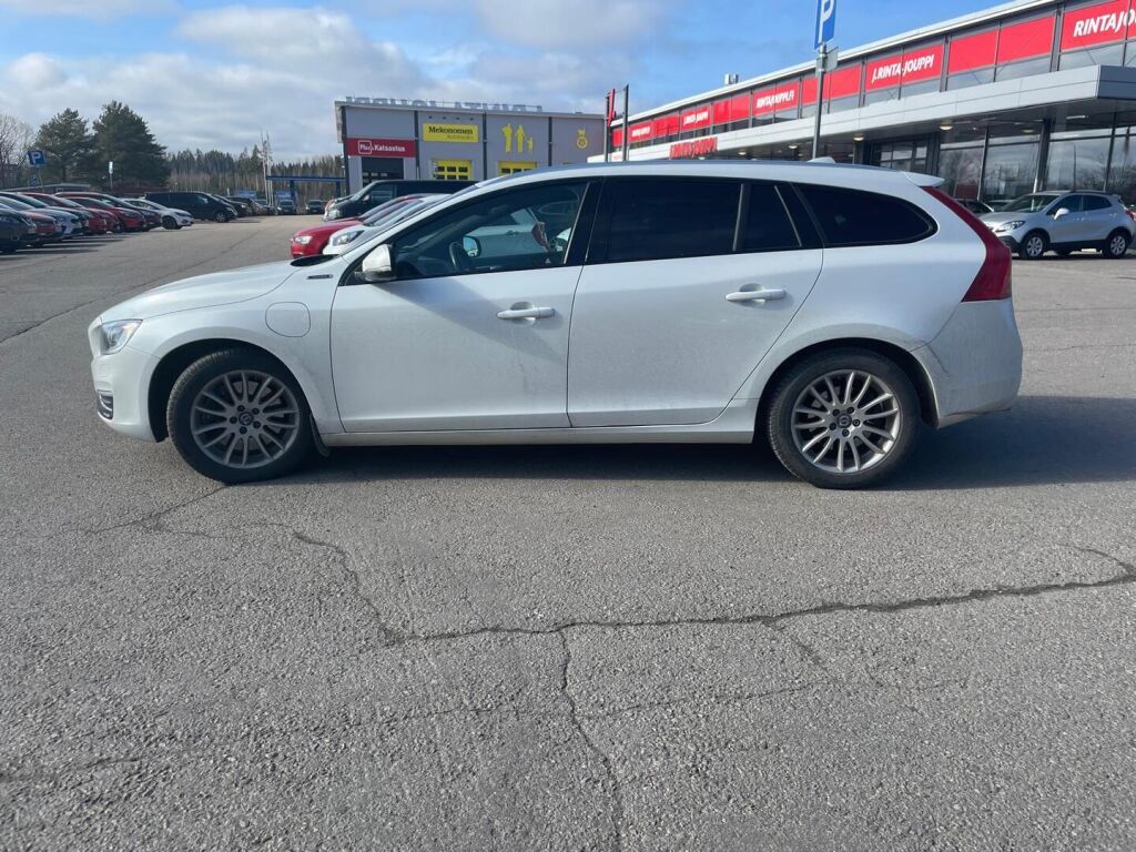 Volvo V60 2015 Valkoinen