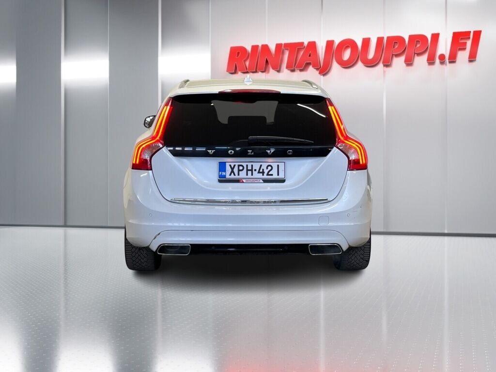 Volvo V60 2015 Valkoinen