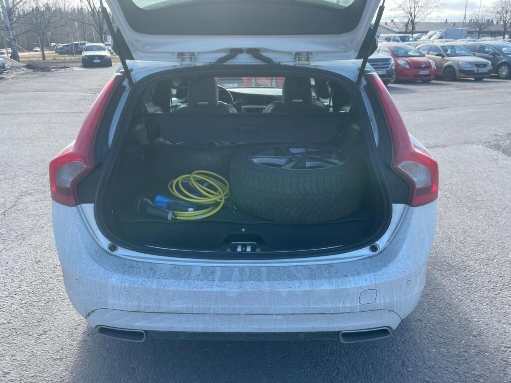 Volvo V60 2015 Valkoinen