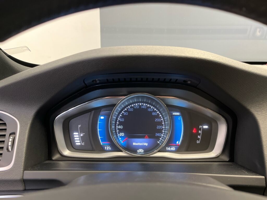 Volvo V60 2015 Valkoinen