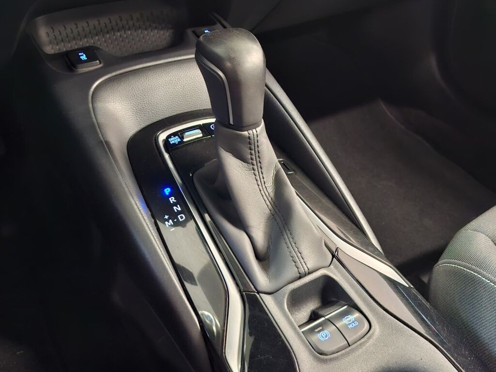 Toyota Corolla 2020 Punainen