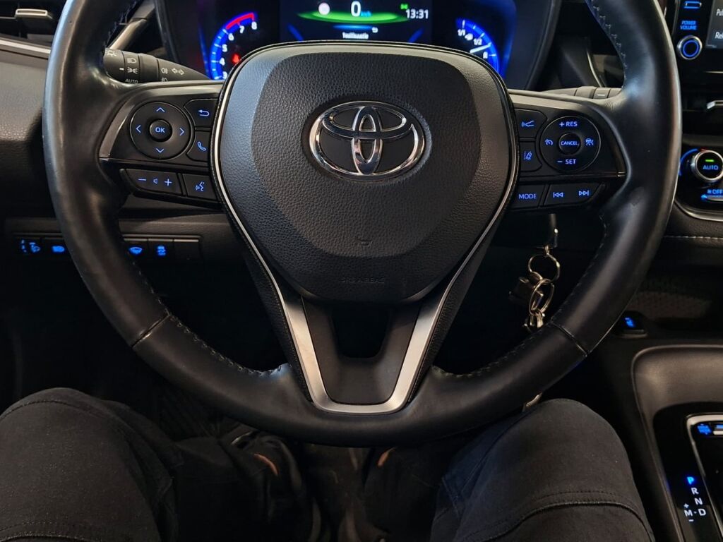 Toyota Corolla 2020 Punainen