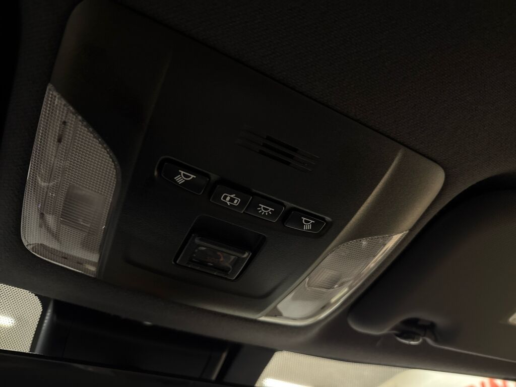 Toyota Corolla 2020 Punainen