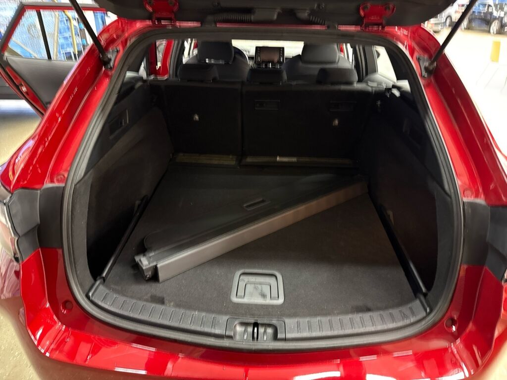 Toyota Corolla 2020 Punainen