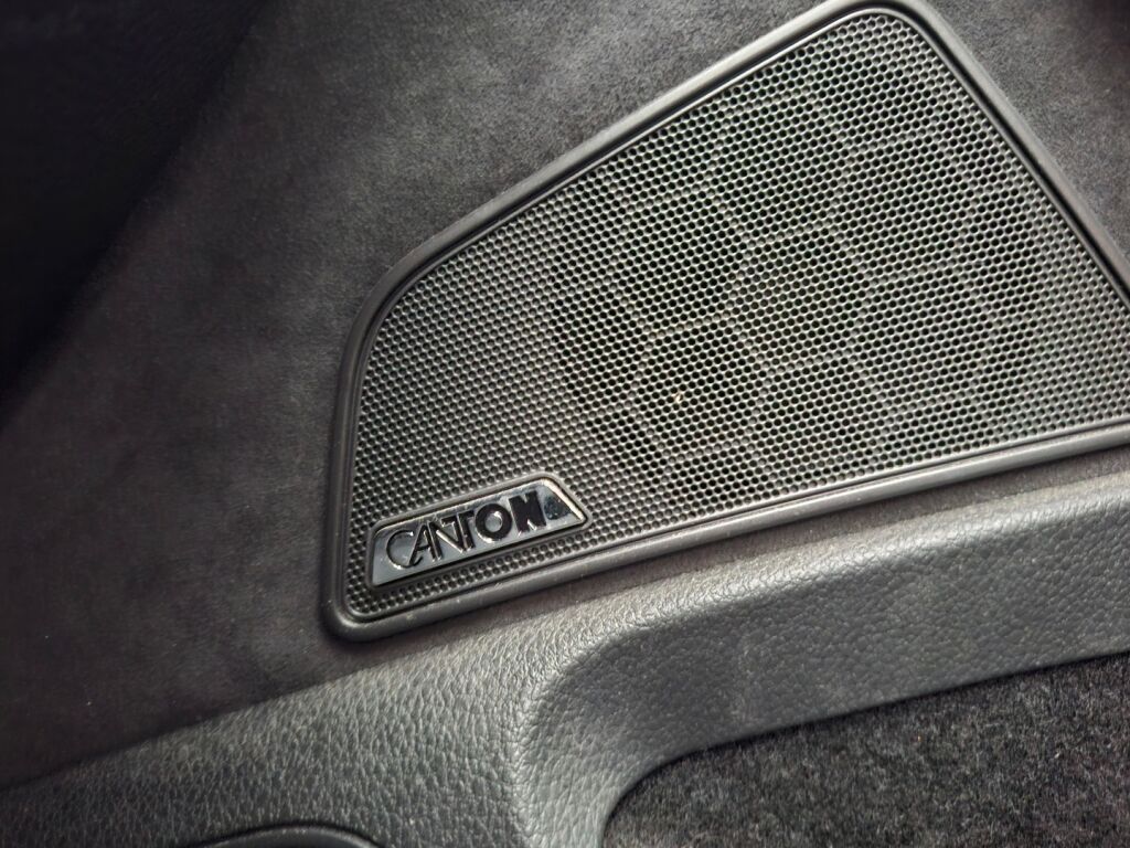 Skoda Superb 2020 Valkoinen