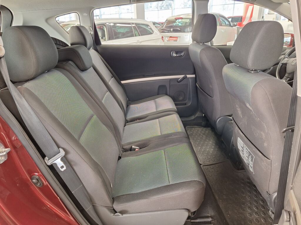 Toyota Corolla Verso 2007 Punainen