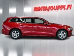Volvo V60 2020 Punainen