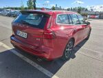 Volvo V60 2020 Punainen