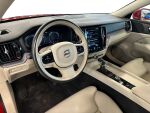 Volvo V60 2020 Punainen