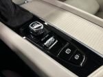 Volvo V60 2020 Punainen