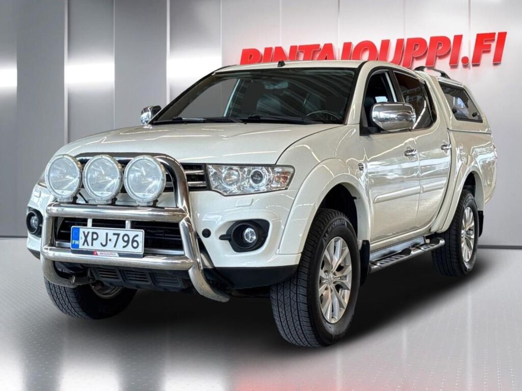 Mitsubishi L200 2015 Valkoinen