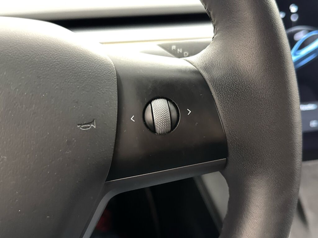 Tesla Model 3 2021 Valkoinen