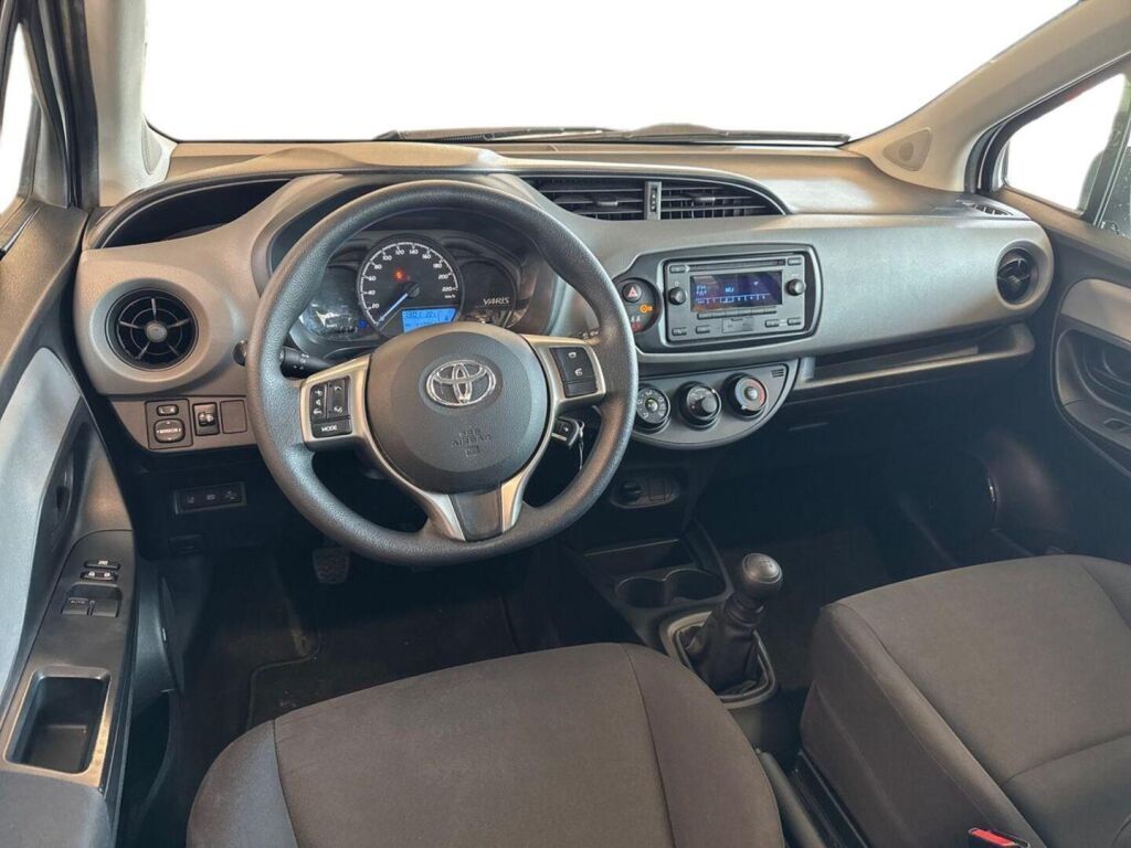 Toyota Yaris 2020 Valkoinen