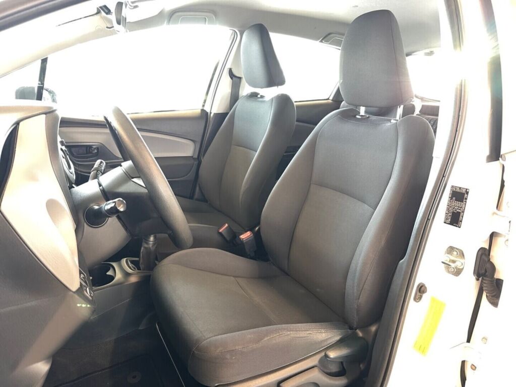 Toyota Yaris 2020 Valkoinen