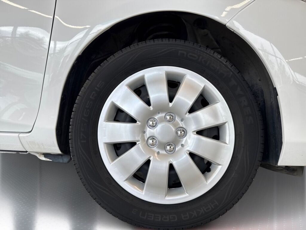 Toyota Yaris 2020 Valkoinen