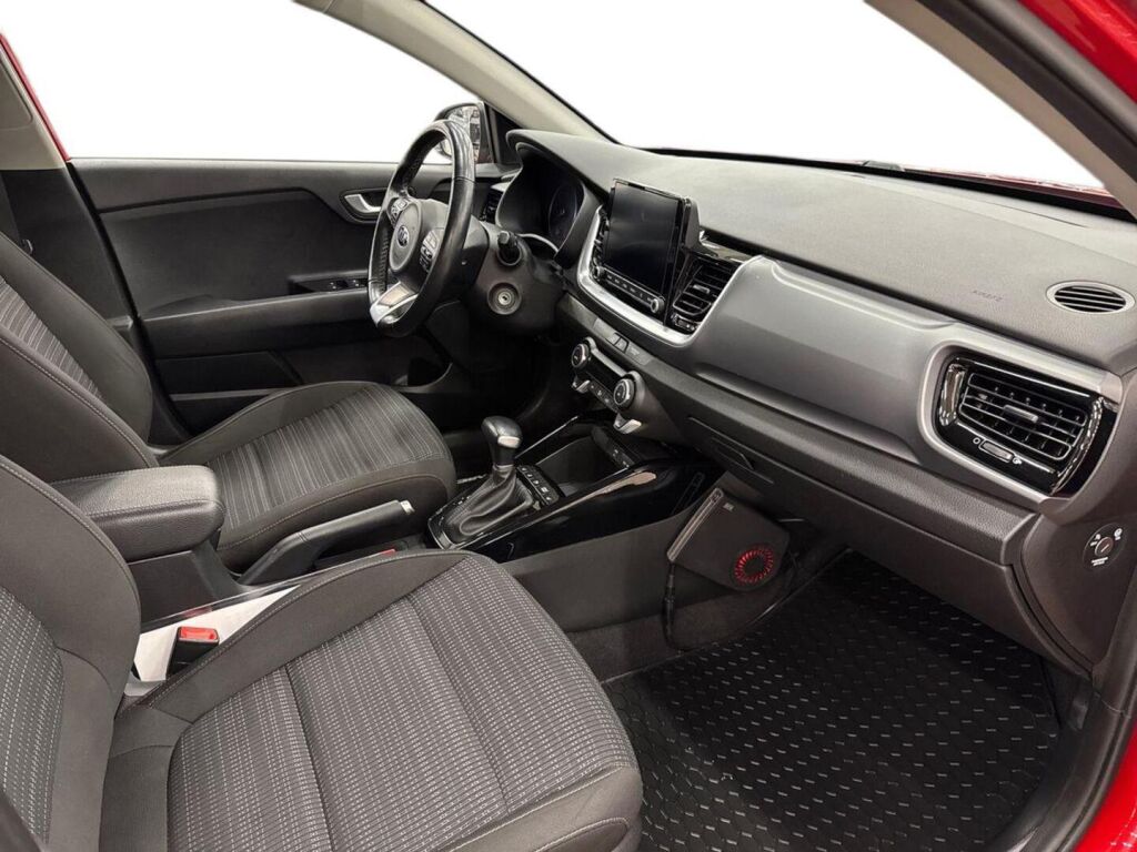 Kia Stonic 2021 Punainen