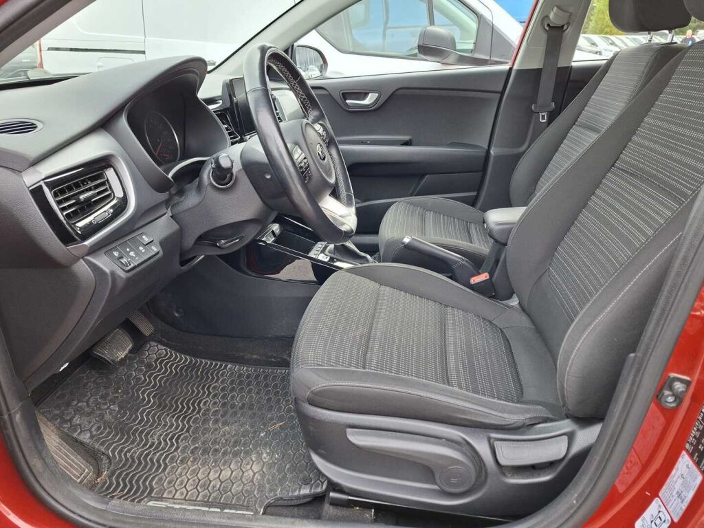 Kia Stonic 2021 Punainen