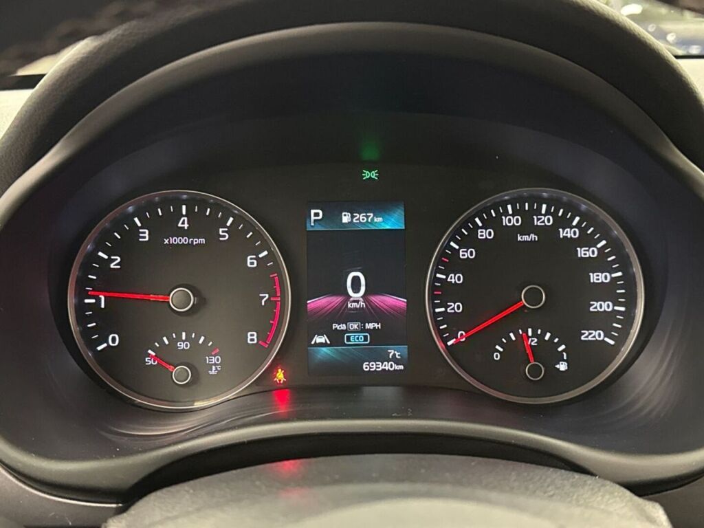Kia Stonic 2021 Punainen