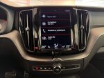 Volvo XC60 2021 Musta