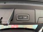 Volvo XC60 2021 Musta