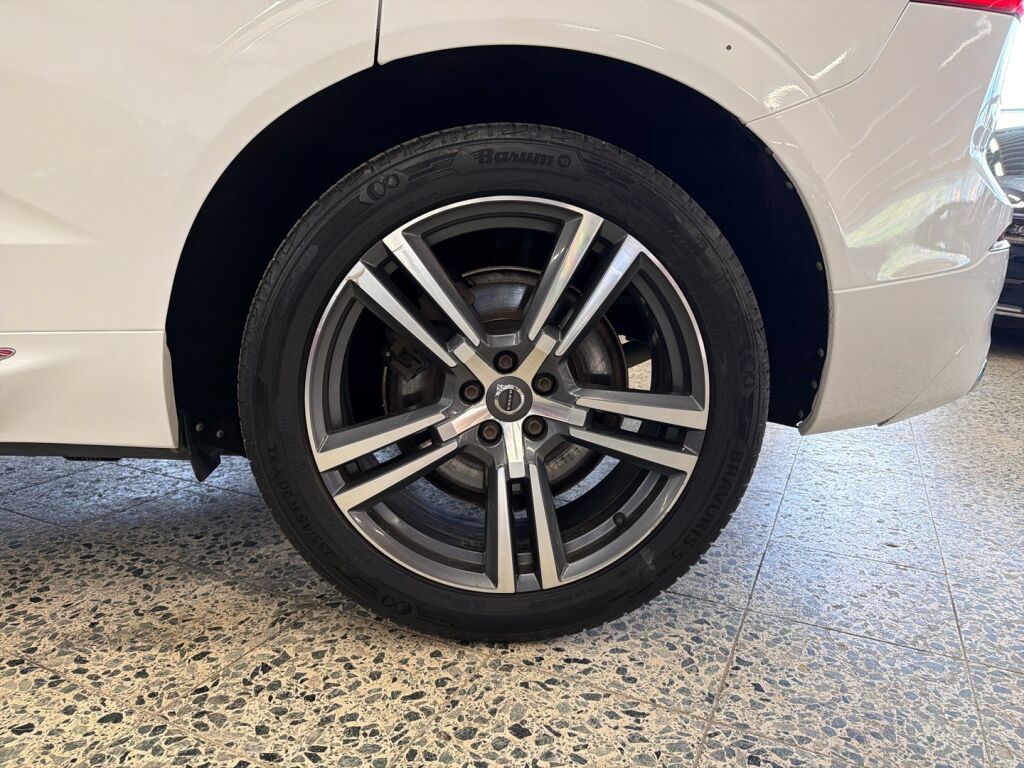 Volvo XC60 2017 Valkoinen
