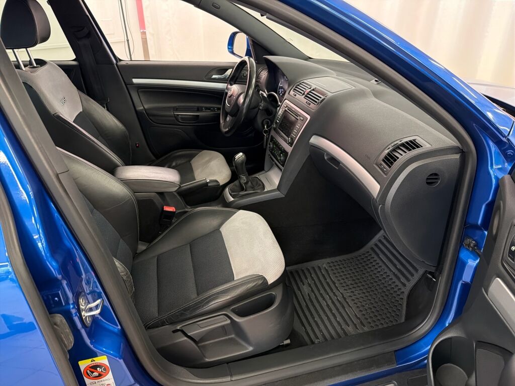 Skoda Octavia 2011 Sininen