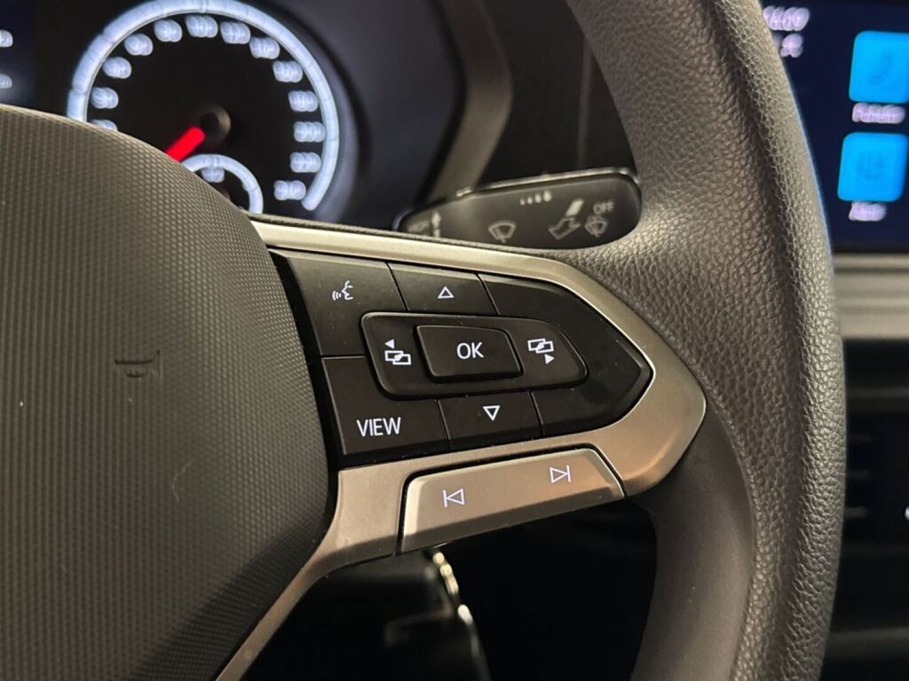 Volkswagen Caddy 2021 Musta