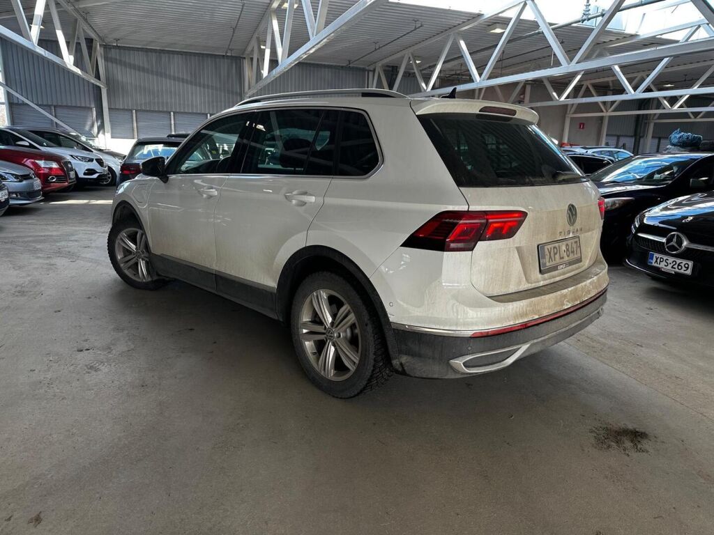 Volkswagen Tiguan 2021 Valkoinen