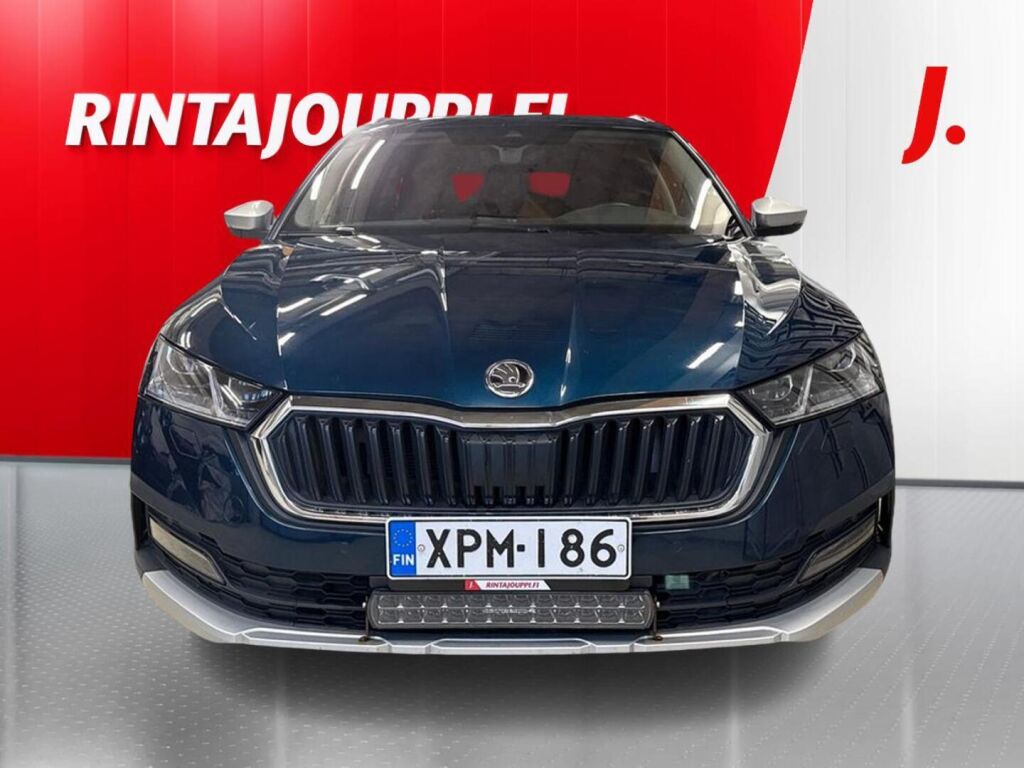 Skoda Octavia 2021 Sininen