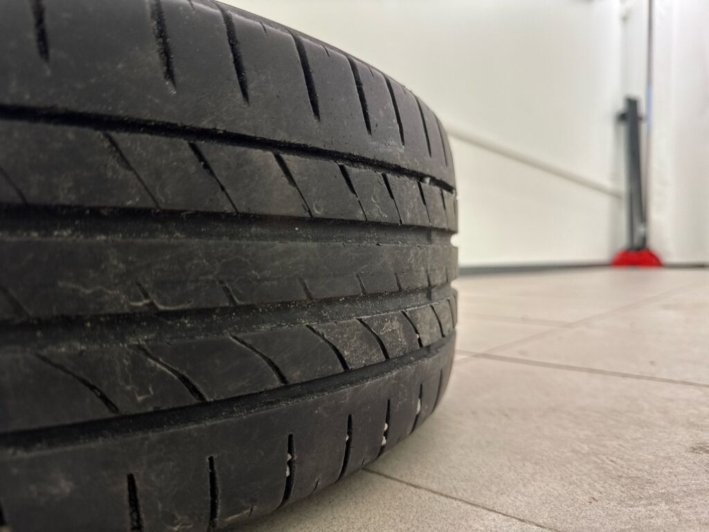 Dacia Lodgy 2021 Harmaa