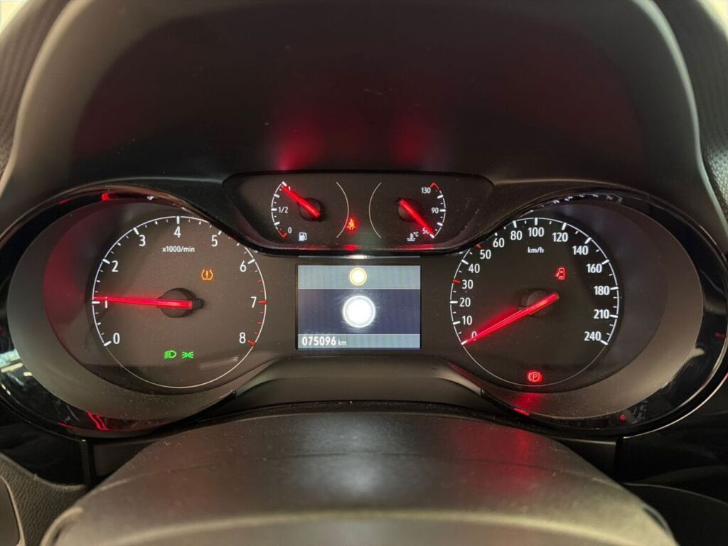 Opel Corsa 2021 Valkoinen