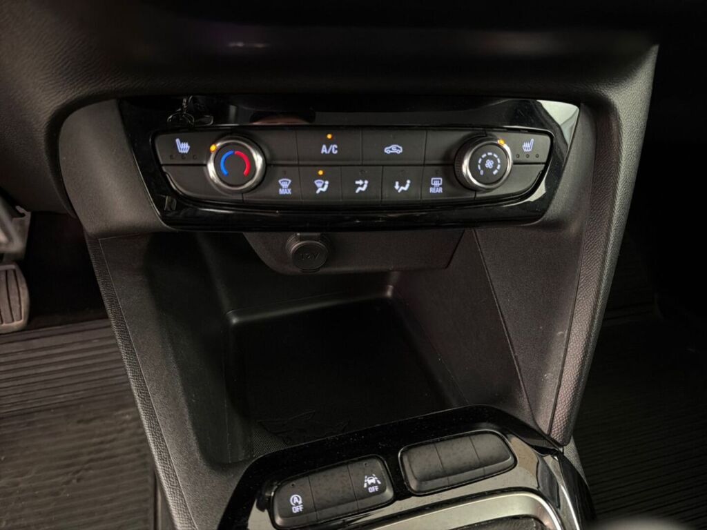 Opel Corsa 2021 Valkoinen