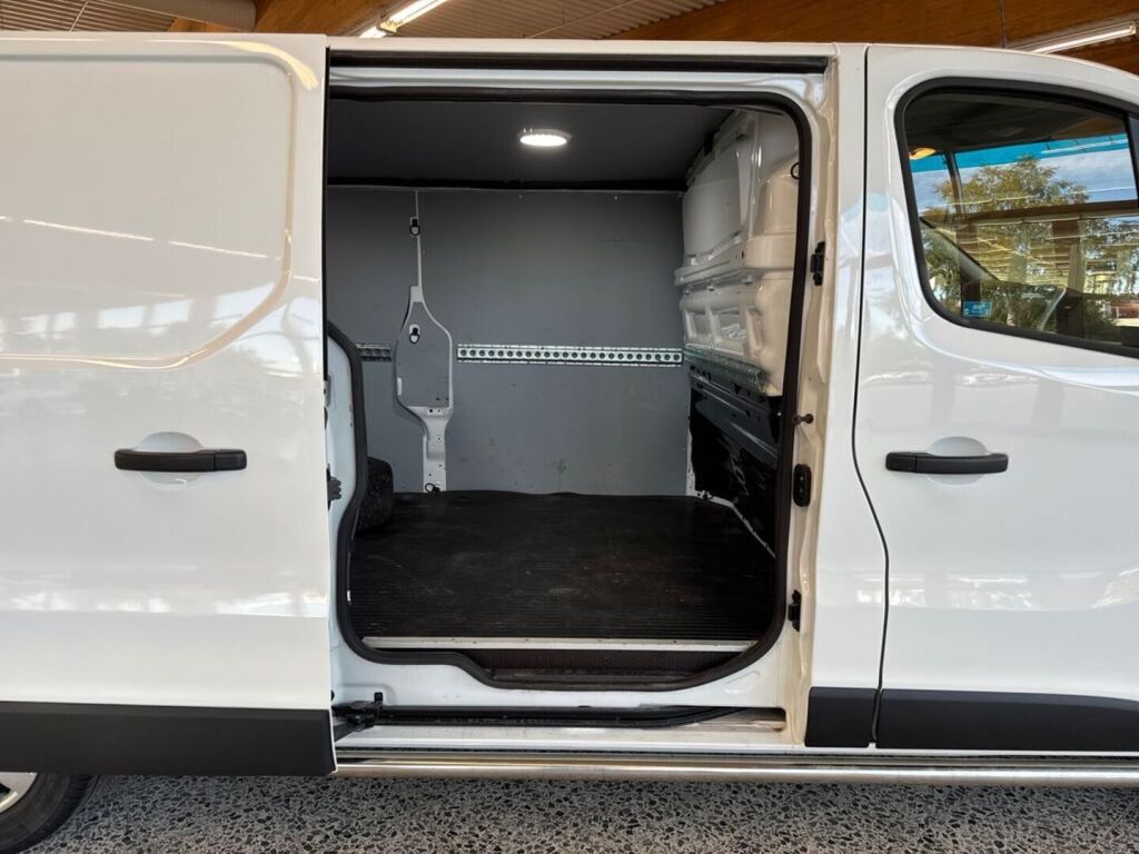 Renault Trafic 2021, kuva 6/22
