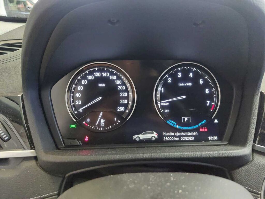 BMW X1 2021 Musta