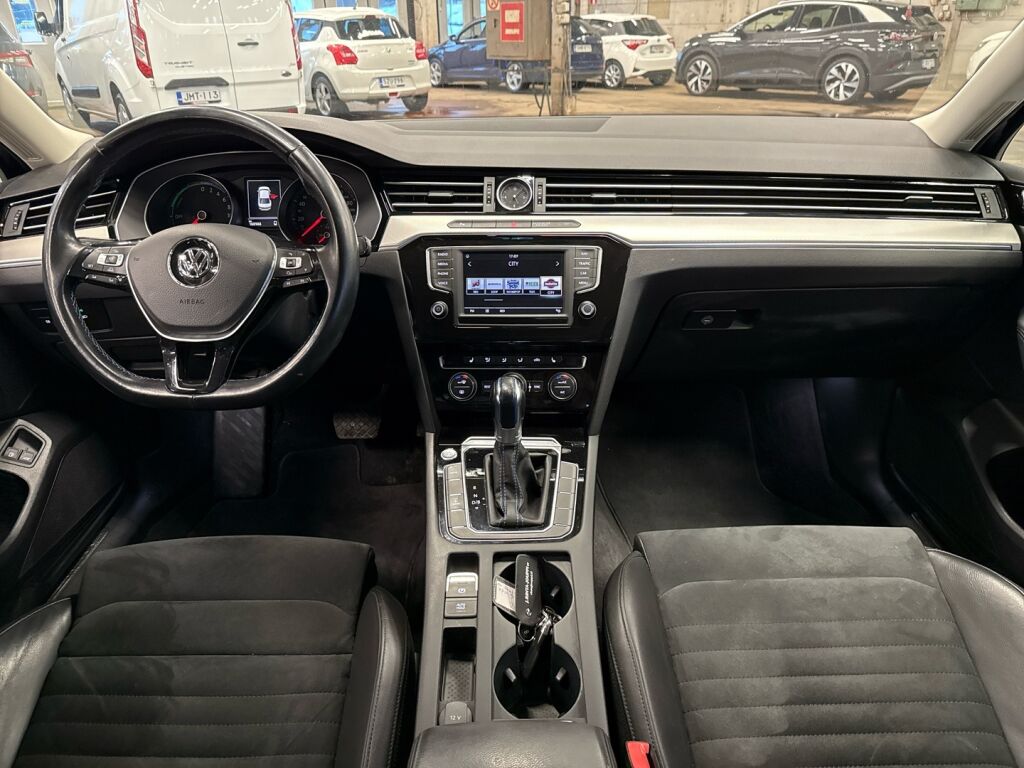 Volkswagen Passat 2016 Sininen