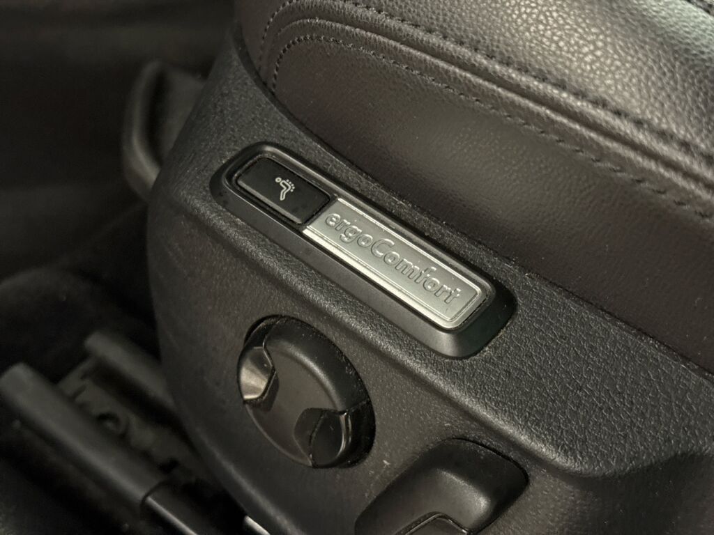 Volkswagen Passat 2016 Sininen