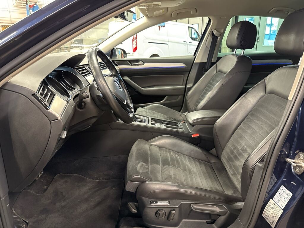 Volkswagen Passat 2016 Sininen