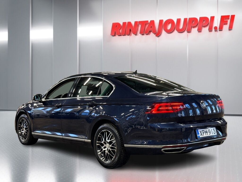 Volkswagen Passat 2016 Sininen