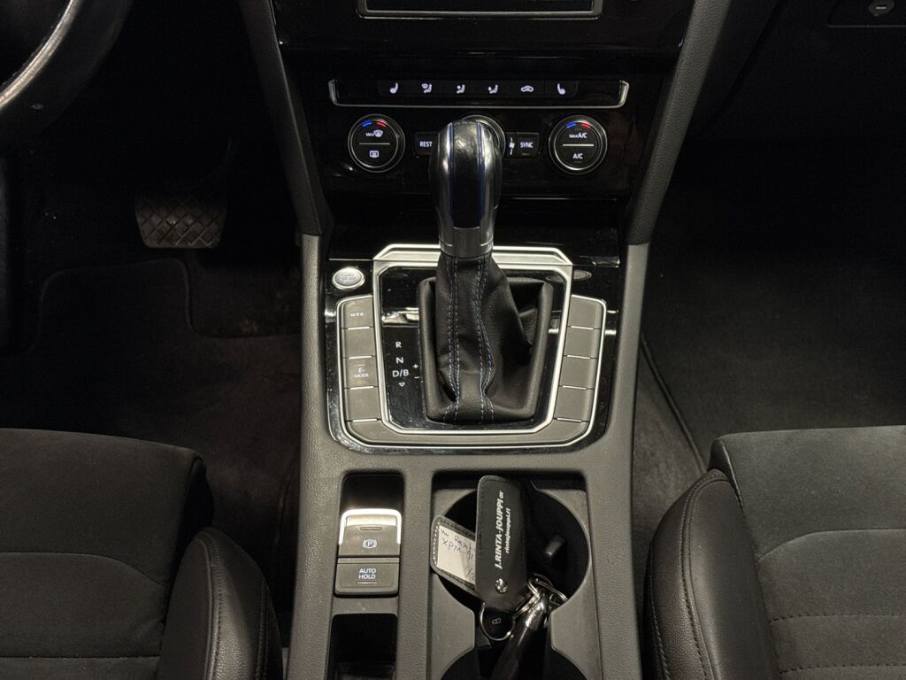 Volkswagen Passat 2016 Sininen