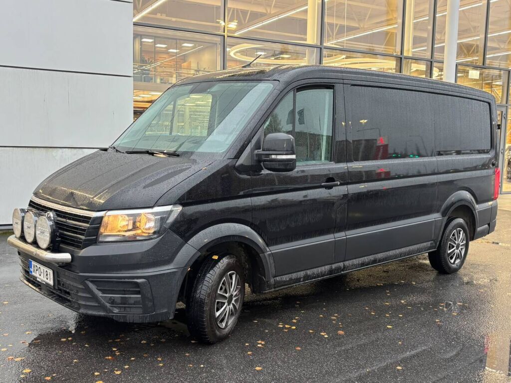 Volkswagen Crafter 2021 Musta