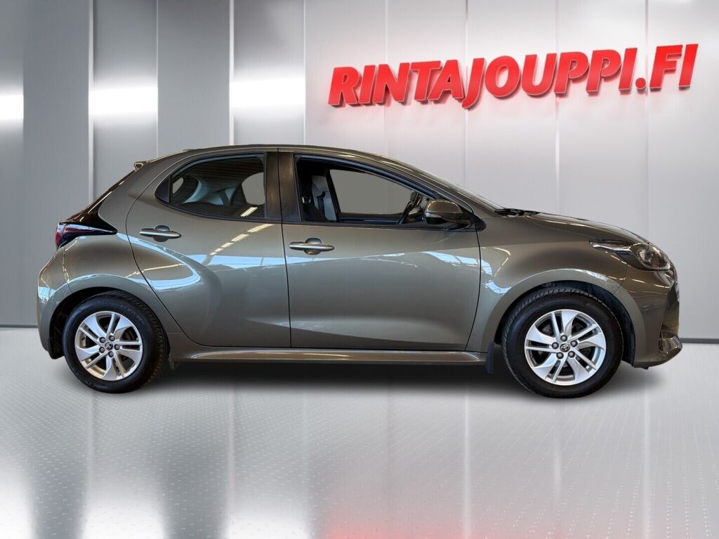 Toyota Yaris 2021 Ruskea (beige)