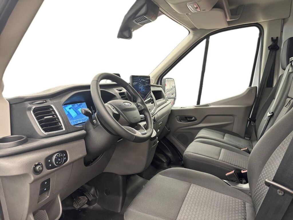 Ford Transit 2026 Valkoinen