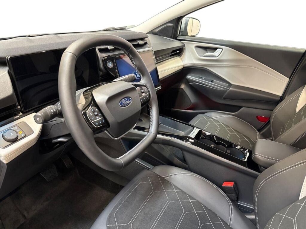 Ford Puma Gen-E 2026 Harmaa
